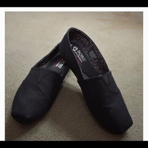 Womens Skechers Bobs Slip-on Shoe Size 9.5